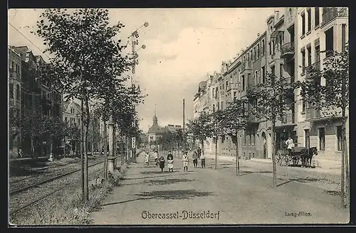 AK Düsseldorf-Obercassel, Blick in die Lueg-Allee