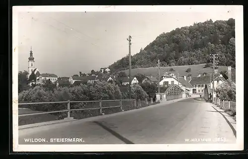 AK Wildon, Strassenpartie gegen Kirche