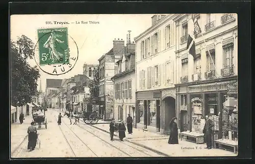 AK Troyes, la Rue Thiers