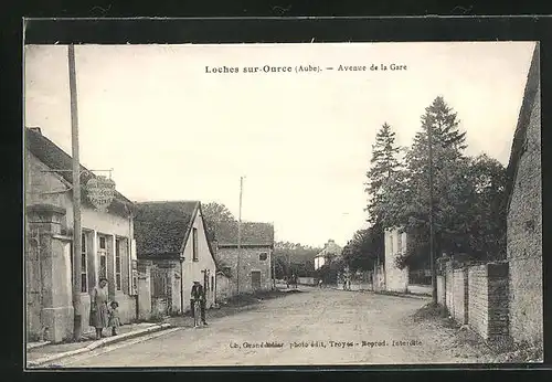 AK Loches-sur-Ource, Avenue de la Gare