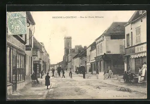 AK Brienne-le-Chateau, Rue de l`Ecole Militaire