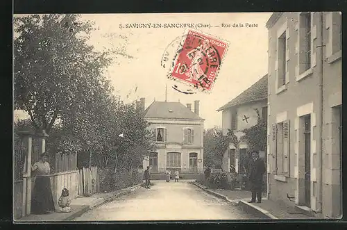 AK Savigny-en-Sancerre, Rue de la Poste, Strassenpartie