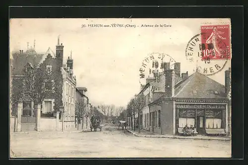 AK Mehun-sur-Yevre, Avenue de la Gare