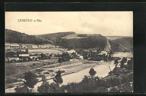 AK Ledecko n. Sáz, Wälder umringen den Ort