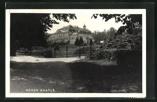 AK Roztez, Schloss mit Parkanlage