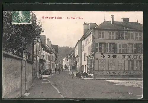AK Bar-sur-Seine, La Rue Thiers