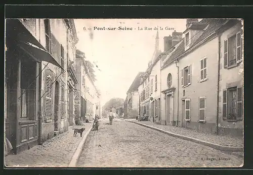 AK Pont-sur-Seine, La Rue de la Gare