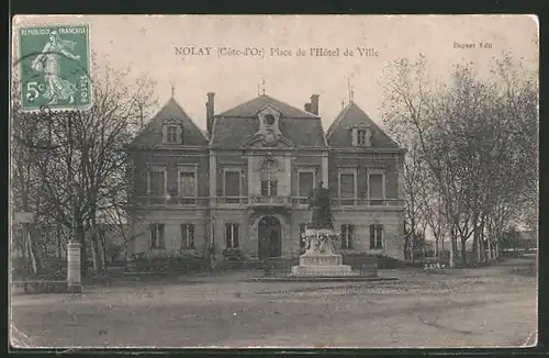 AK Nolay, Place de l`Hôtel de Ville