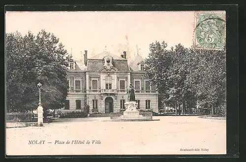 AK Nolay, Place de l`Hôtel de Ville