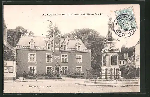 AK Auxonne, Mairie et Statue de Napoléon