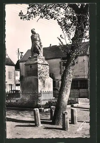 AK Baigneux-les-Juifs, Le Monument aux Morts