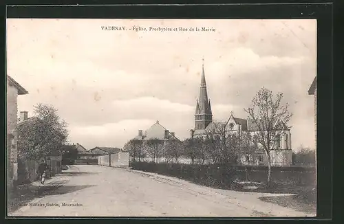 AK Vadenay, Église, Presbytère et Rue de la Mairie