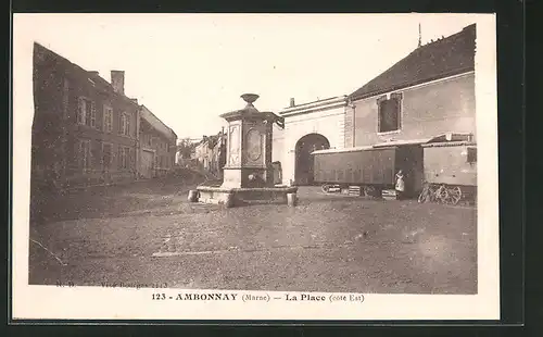 AK Ambonnay, La Place côté Est