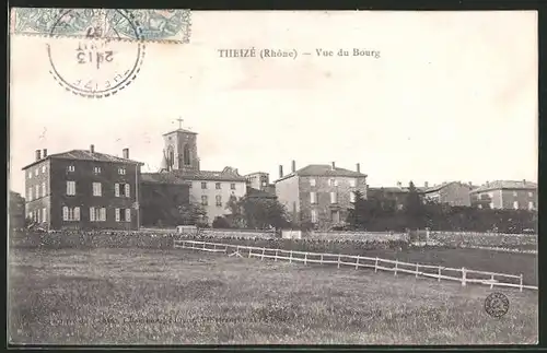 AK Theizé, Vue du Bourg