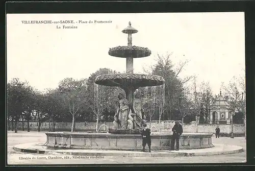 AK Villefranche-sur-Saône, Place du Promenoir, La Fontaine