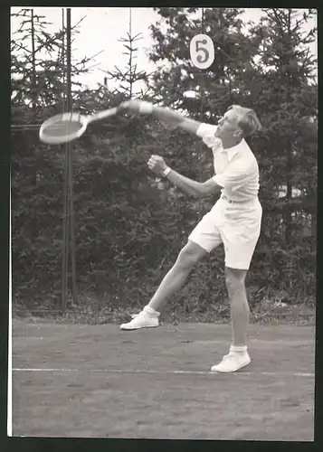 Fotografie HJ-Tennis-Wettkämpfe - Sieger im Einzel Angerer