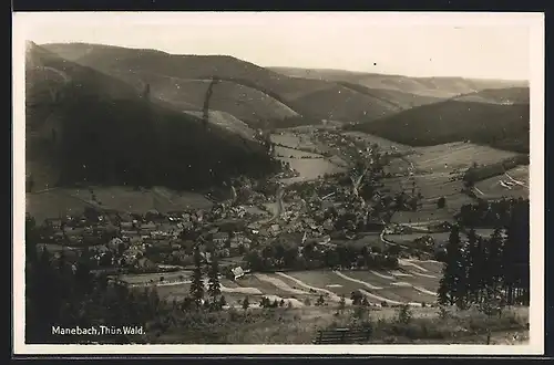 AK Manebach /Thüringer Wald, Ortsansicht mit Feldern