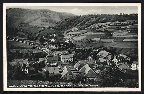 AK Neuenweg /bad. Schwarzwald, Ortsansicht mit Kirche am Fusse des Belchen