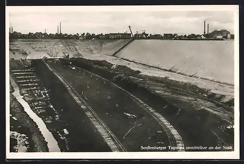 AK Senftenberg, Tagebau-Anlagen mit Stadtpanorama