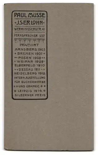 Fotografie Pauls Müsse, Iserlohn, Mutter mit ihrer niedlichen Tochter, Mutterglück
