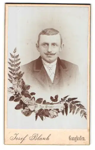 Fotografie Josef Blank, Gangkofen, Portrait Mann mit nachgemaltem Bart