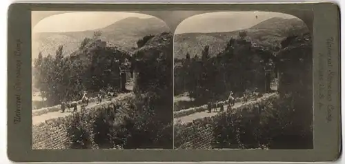 Stereo-Fotografie Universal Studio Company, Ansicht Philippi, Altes Tor zu Cäsarea, Philippi a. Fusse des Berges Hermon