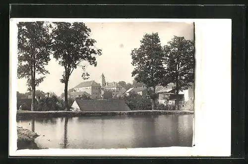 AK Zasmuky, Seepartie mit Blick auf Schloss