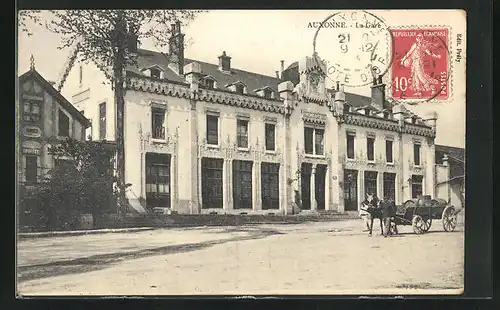 AK Auxonne, La Gare, Kutsche auf dem Bahnhofvorplatz