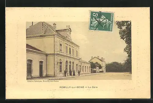 AK Romilly-sur-Seine, La Gare, Seitenansicht des Bahnhofs