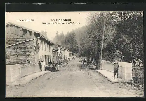 AK La Harazée, Route de Vienne-le-Chateau