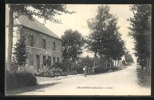 AK Chaintrix, Mairie et École