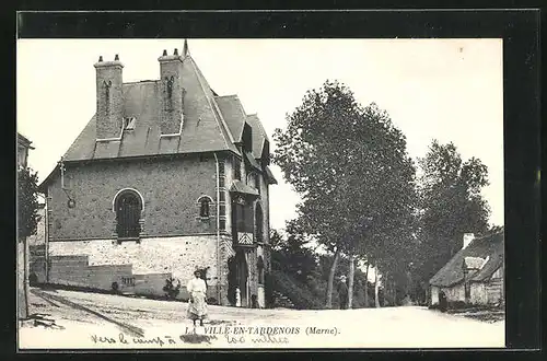 AK La Ville-en-Tardenois, Teilansicht mit Strassenmotiv