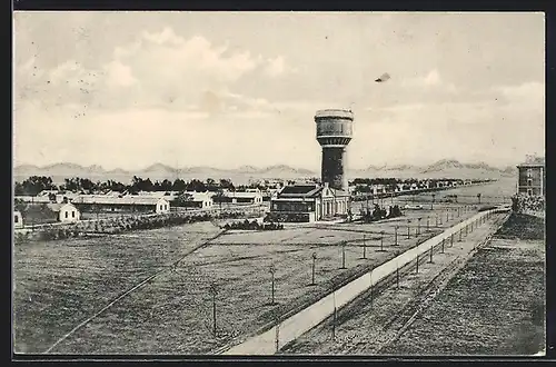 AK Lager Lechfeld, Teilansicht mit Aussichtsturm
