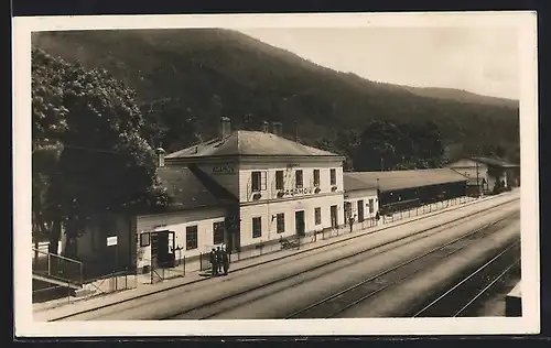 AK Adamov, Bahnhof aus der Vogelschau