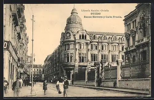 AK Oviedo, Banco HErrero y Calle Fruela