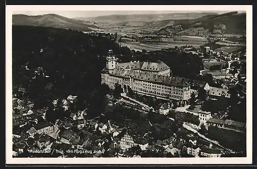 AK Rudolstadt, Ortsansicht vom Flugzeug aus mit Burg