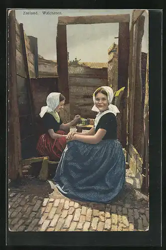 Künstler-AK Photochromie Nr. 2950: Walcheren / Zeeland, Zwei junge Damen sitzen am Tisch