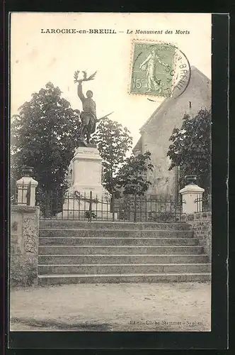 AK La Roche-en-Breuil, Le Monument des Morts