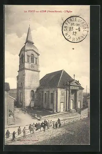 AK La Ferté-sur-Aube, L`Eglise