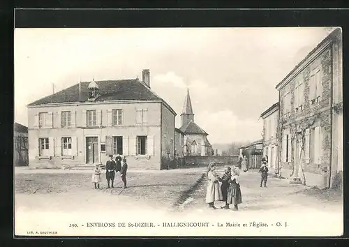 AK Hallignicourt, la Mairie et L`Eglise