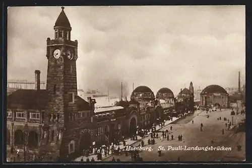 AK Hamburg-St. Pauli, Landungsbrücken mit Strasse aus der Vogelschau