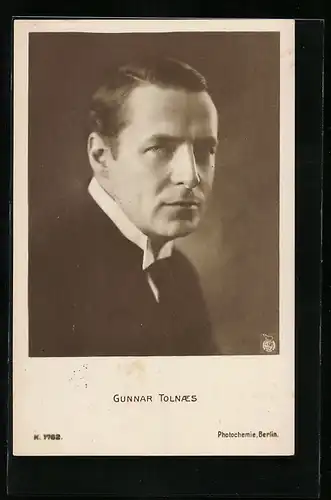 AK Schauspieler Gunnar Tolnaes im Frack porträtiert