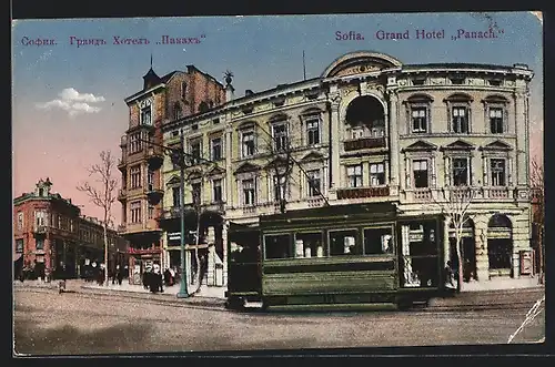 AK Sofia, Strassenbahn am Grand Hotel Panach