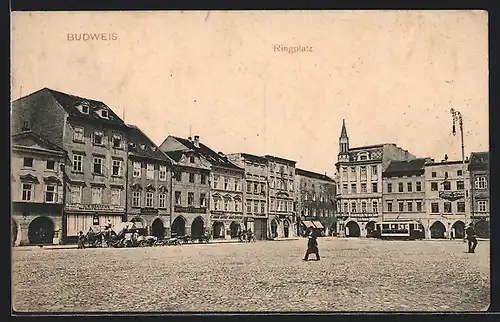 AK Budweis, Ringplatz mit Strassenbahn, Buch-Kunst & Musikhandlung L. E. Hansen