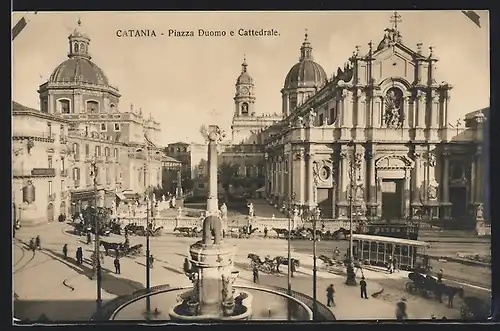 AK Catania, Piazza Duomo e Cattedrale, Strassenbahn, Pferdekutsche