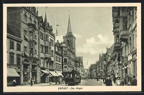 AK Erfurt, Anger mit Passanten, Strassenbahn und Kirchturm