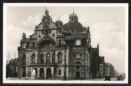 AK Nürnberg, Stadttheater mit Strasse
