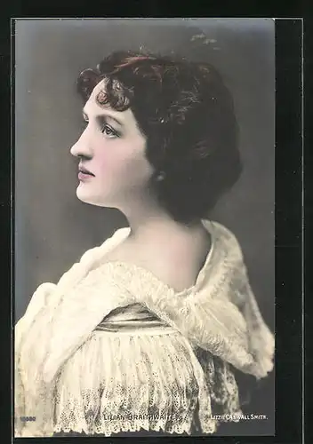 AK Schauspieler Lilian Braithwaite im Bühnenkleid