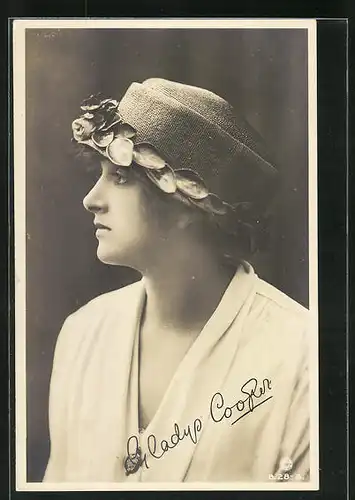 AK Schauspielerin Gladys Cooper mit Hut