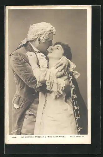 AK Schauspieler Charles Wyndham & Mary Moore in Kostümen